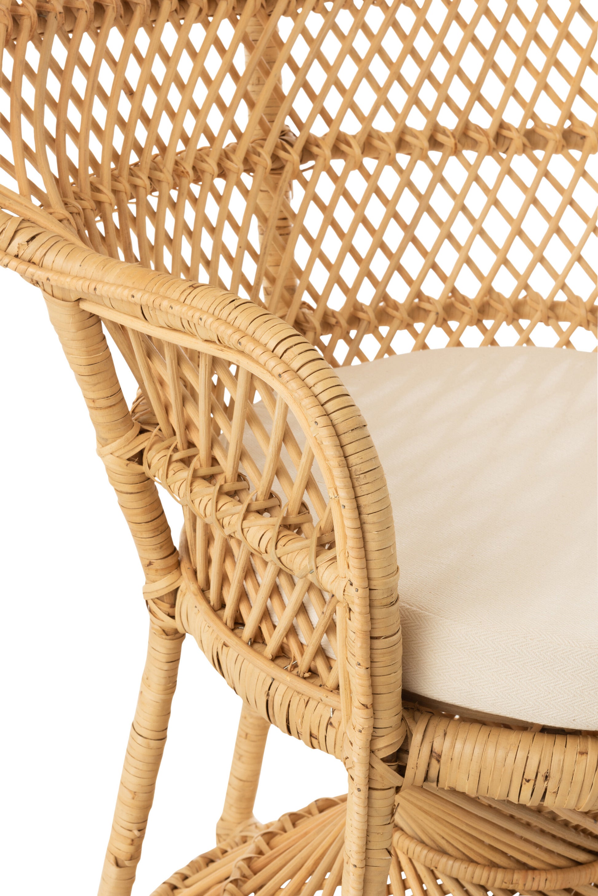 update alt-text with template Peacock Stoel - Rotan Naturel-Stoel-J-Line-Naturel-Rotan-chair-peacock-cushion-rat-nat-4-loungestoel, stoel-Inclusief kussen. Breedte 67 Hoogte 133 Lengte 105 Gewicht 7200 gr Verzameling Zomer 2021 Kleur Natuurlijk Materiaal samenstelling Rotan (100%) Maximaal zitgewicht 120 Zit diepte 48 Stoelhoogte 81-5400924112608-11260-Cerasus Homestyle