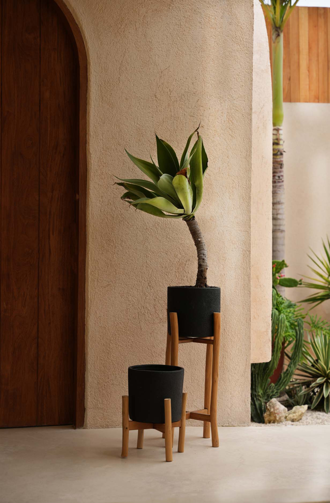 The Charcoal Tall planter - Black Natural - L