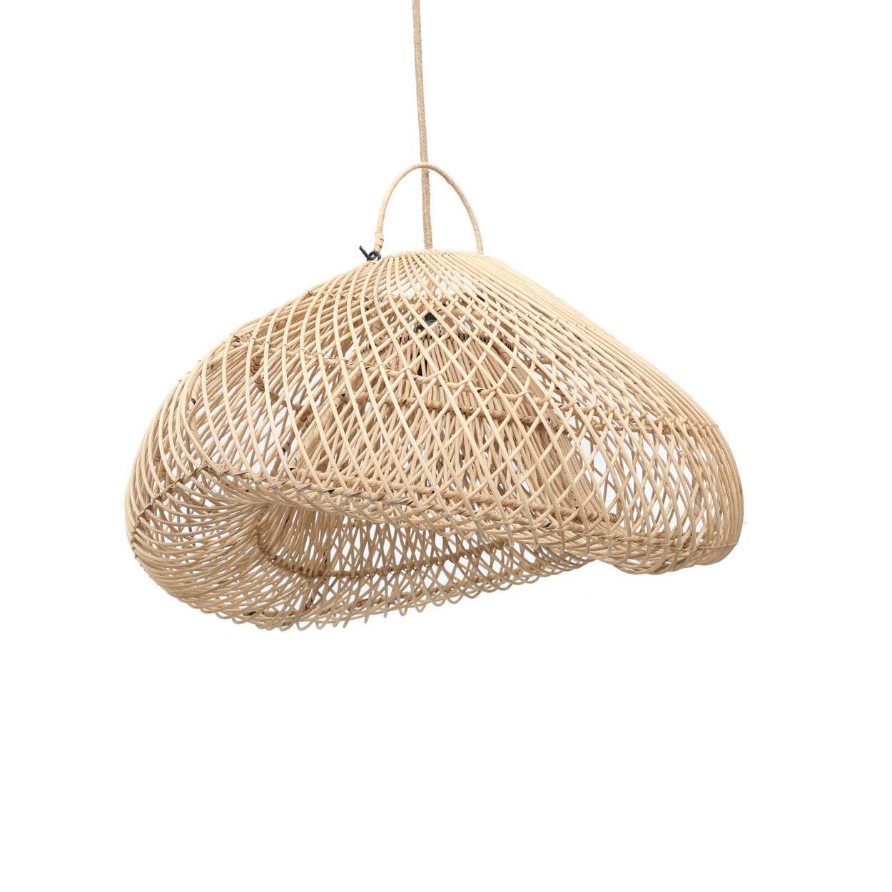 De Cloud Hanglamp - Naturel - M-Lamp-Bazar Bizar-Default-de-cloud-hanglamp-naturel-m-7-lamp-Onze prachtig handgemaakte rotan hanglamp met zijn 'wolkvorm' zal geweldig staan in een slaapkamer, kinderkamer, woonruimte of overdekt terras. Een prachtige en opvallende boho lamp! Heeft u een andere kleur nodig? U kunt natuurlijk rotan eenvoudig in zwart spuiten, of in elke kleur die u maar wilt! Kleur Naturel Materialen Rotan Hoogte (cm) 35 Breedte (cm) 60 Lengte (cm) 60 Inclusief bekabeling? Nee-7438