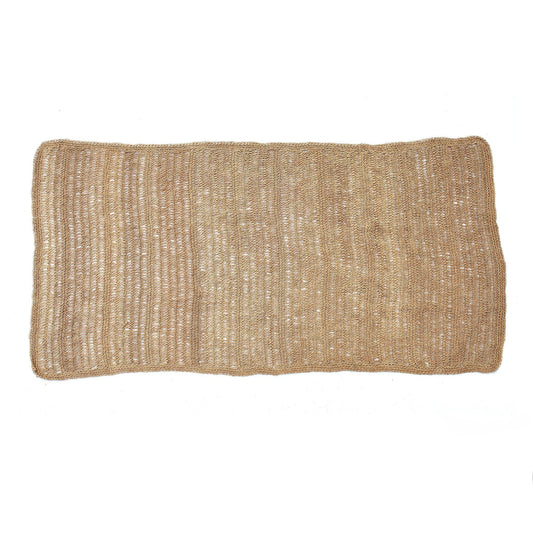 Het Seagrass Tapijt - Naturel - 200x300-Tapijt-Bazar Bizar-Default-de-seagrass-tapijt-naturel-200x300-2-1-kleed-Ons rechthoekig zeegras tapijt, gemaakt van raffia, sisal en palm, heeft een natuurlijke kleur en geeft textuur en zachtheid aan een harde vloer. Natuurlijk slijtvast, ideaal voor uw keuken, leefruimte of overdekt terras. Kleur Naturel Breedte (cm) 300 Lengte (cm) 200 Materialen Seagrass-7438246128135-BAJN016N-200x300-Cerasus Homestyle