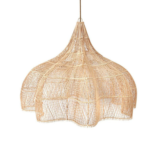 De Whipped Hanglamp - Naturel - XL-Lamp-Bazar Bizar-Default-de-whipped-hanglamp-naturel-xl-1_8a6cf952-fb6d-4ae9-a95e-d6b3ef806293-lamp-Mis onze best verkopende XL hanglamp deze zomer niet. Een uniek vormgegeven stuk dat elke kamer, binnen of overdekt buiten, in een boho chic ruimte pimpt. Voor deze hanglamp heb je 3 fittings nodig. Heeft u een andere kleur nodig? U kunt natuurlijk rotan eenvoudig in zwart spuiten, of in elke kleur die u maar wilt! Kleur Naturel Materialen Rotan Hoogte (cm) 80 Br