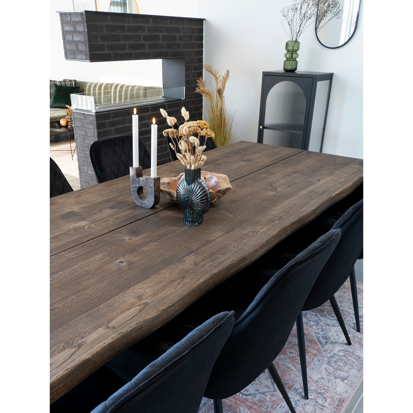 update alt-text with template Harbo Dining Chair - Stoel in zwart velours met zwarte poten - set van 2-Harbo Spisebordsstol-harbo-dining-chair-chair-in-black-velvet-with-black-legs-hn1207-8-Stoel van zwart fluweel met zwarte poten\nHN1207 Materiaal Fluweel, staal Kleur Zwart-5713917017676-1001159-Cerasus Homestyle